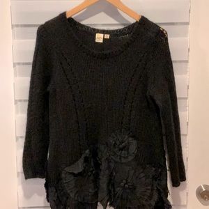 Anthropologie pullover sweater with floral appliqués. Size m